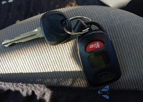 2017 Hyundai Elantra Se from USA, damaged, VIN 5NPD74LFXHH181188